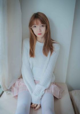 女性潮喷大喷水在线播放_4K日韩免费观看